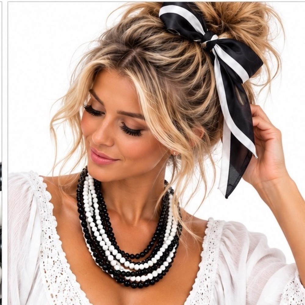 Retro Multi Strand Necklace acrylic Black & White Beaded Statement Silver Tone